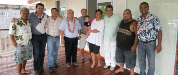 Le Président remet des clés de fare OPH