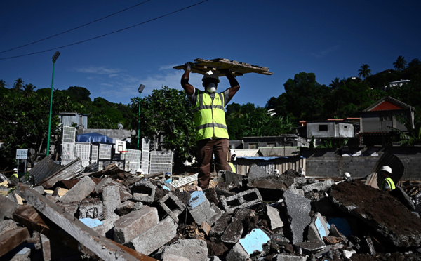 Mayotte: poursuite de la démolition du bidonville de Talus 2