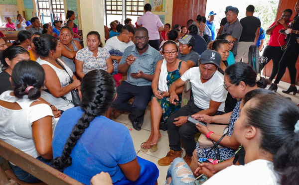 Guyana: l'incendie du dortoir allumé par une élève dont le portable avait été confisqué