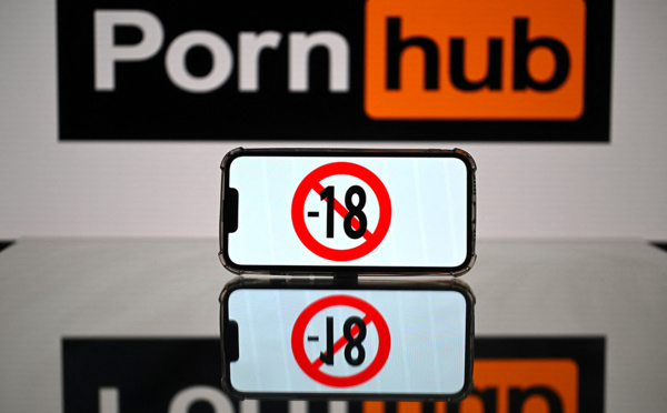 Les mineurs fréquentent de plus en plus les sites pornographiques, selon une étude