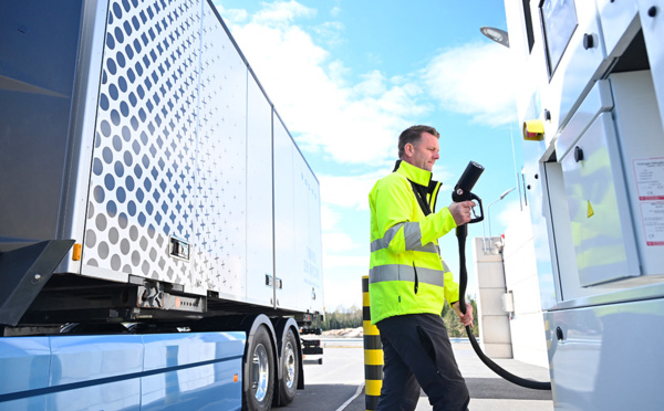 La France va ouvrir sa première usine de batteries pour ne pas rater le train de l'électrification