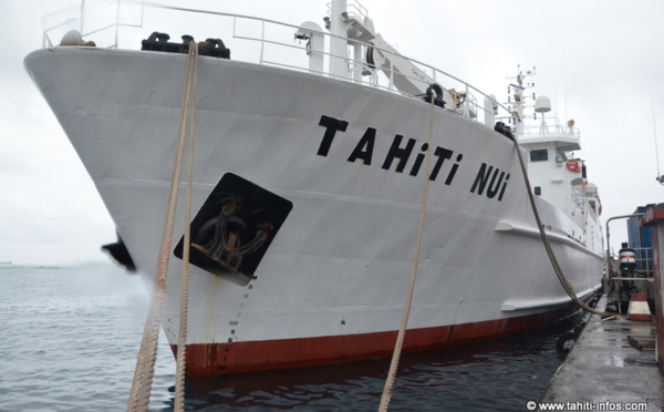 Le gouvernement part une semaine aux Australes