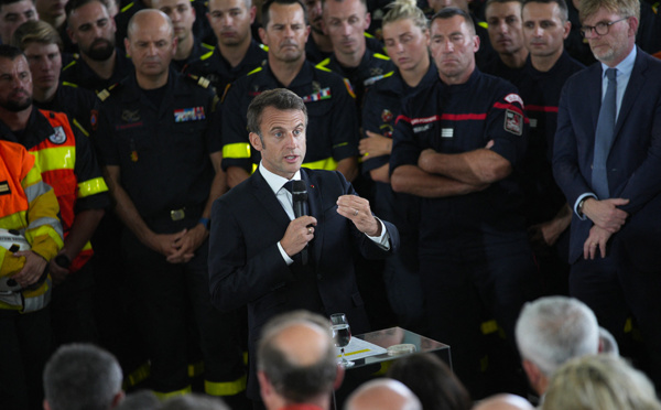 Dans le Gard, Macron prépare l'été après les grands incendies de l'an dernier