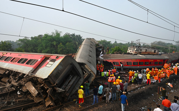 Au moins 288 morts dans l'une des pires catastrophes ferroviaires en Inde