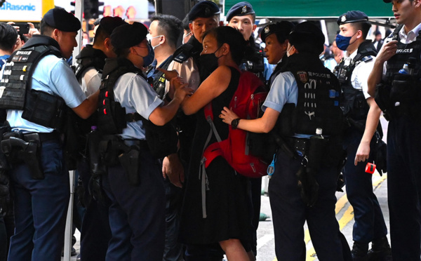 Tiananmen: plusieurs figures pro-démocratie arrêtées à Hong Kong