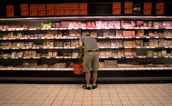 Pâtes, volaille: les prix de centaines de produits "baisseront" dès juillet, promet Bruno Le Maire