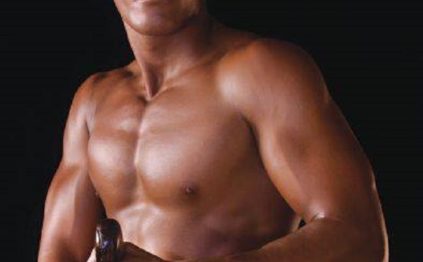 Une médaille de bronze pour Mister Tahiti 2014