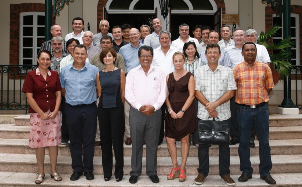 Le Président rencontre les organisations patronales