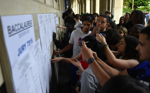 "J'ai mon bac!": les candidats découvrent leurs résultats, avec près de 85% d'admis