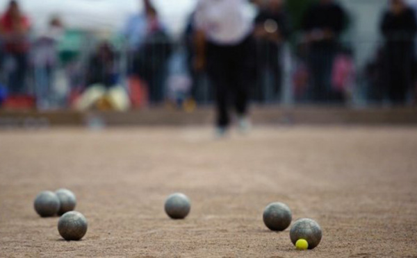 Championnats du monde de pétanque en 2016 : Tahiti ou le Tchad