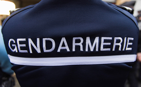 Un gendarme tue un homme armé d'une longue arme blanche dans le Pas-de-Calais