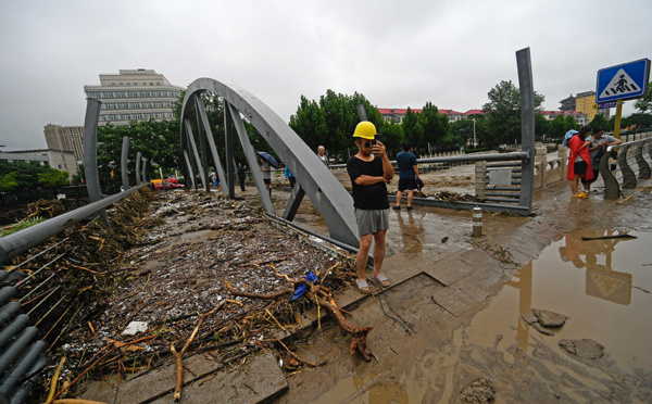 Déluge à Pékin et sa région: au moins 20 morts et 19 disparus