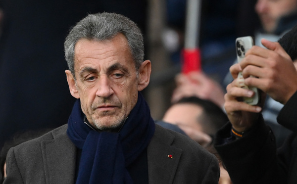 Tir nourri de critiques contre Sarkozy après ses propos sur l'Ukraine