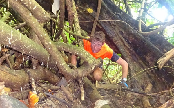 Nouveau défi :  Alain Bohard traversera Tahiti en trois jours