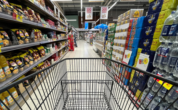 Face à l'inflation alimentaire, le gouvernement avance les négociations commerciales