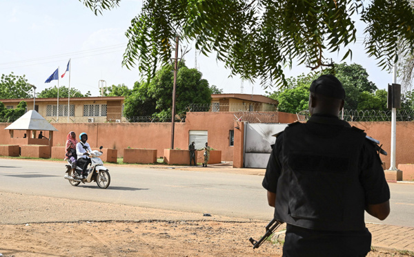 Niger: le régime militaire ordonne l'expulsion de l'ambassadeur de France