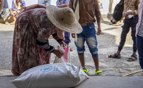 La baisse de l'aide pourrait pousser 24 millions de personnes au bord de la famine, alerte le PAM