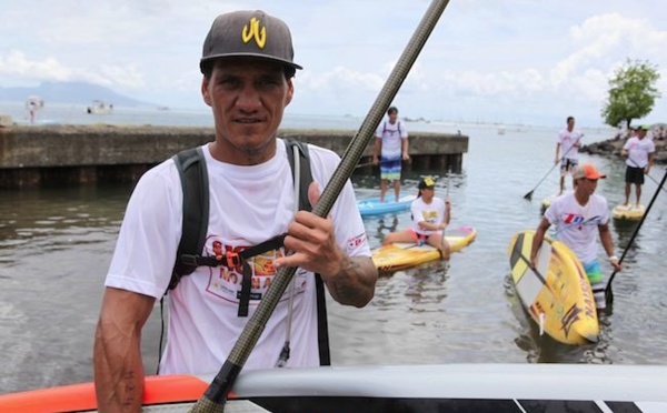 V1 / SUP – Taaroa Race : Kévin Céran-Jérusalémy et Bruno Tauhiro démarrent fort la saison 2015.