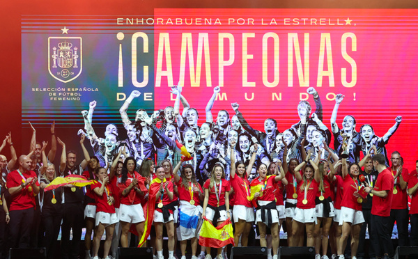 Baiser forcé: les championnes du monde espagnoles refusent de revenir en sélection, selon la fédération