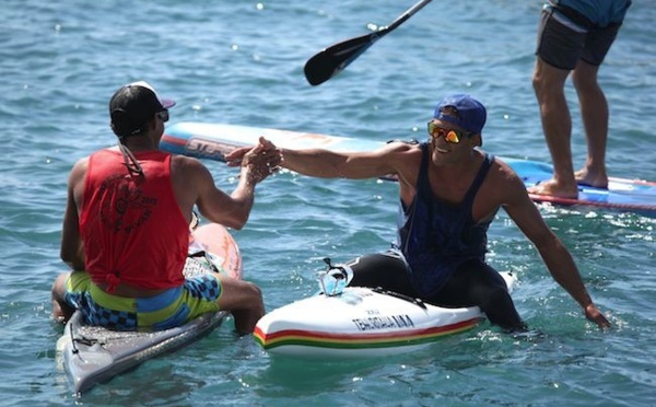 Kayak / V1 / SUP / Prone - Arii Hoe no Papeete : Hiromana, Kévin, Niuhiti et Steeve aux premières places.