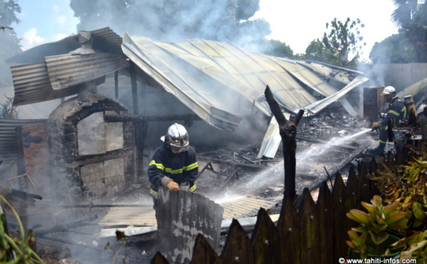 Mahina : Il poignarde sa compagne, brûle sa maison et se pend