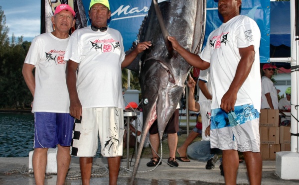 Raiatea :  6ème journée du championnat Toa Huri Nihi : Un espadon de 241 kg !