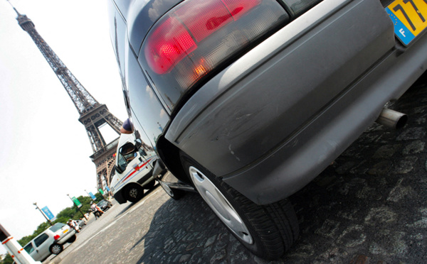 Automobile: les 27 refusent de durcir les normes sur les gaz d'échappement