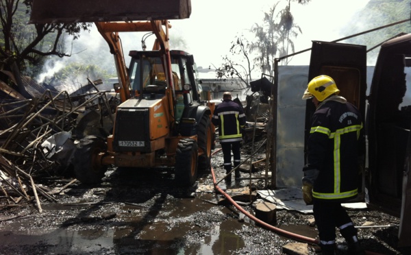 Un mort dans l'incendie de la roulotte de Paea (MàJ)