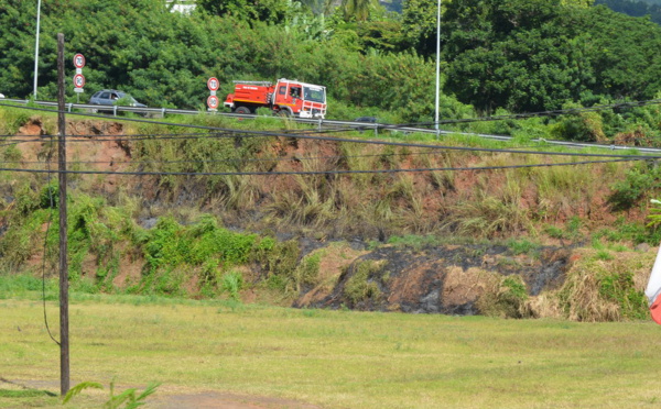 Un feu de broussailles ralentit la RDO cet après-midi