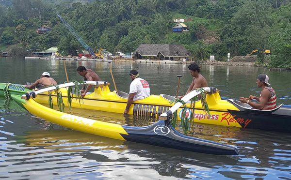 Une pirogue en hommage à Maitha