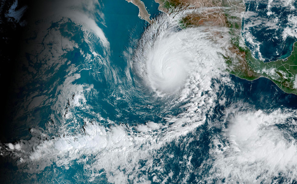 L'ouragan Norma s'affaiblit à l'approche du Mexique