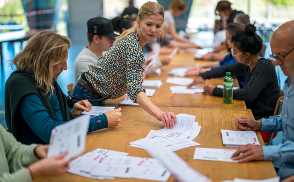 La droite dure suisse appelle au pragmatisme après sa victoire électorale
