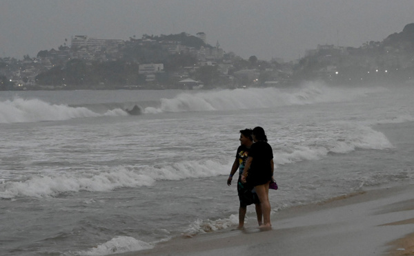 L'ouragan Otis faiblit après avoir touché terre près d'Acapulco au Mexique