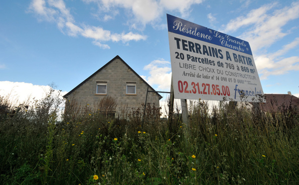 Les permis de construire poursuivent leur chute inexorable