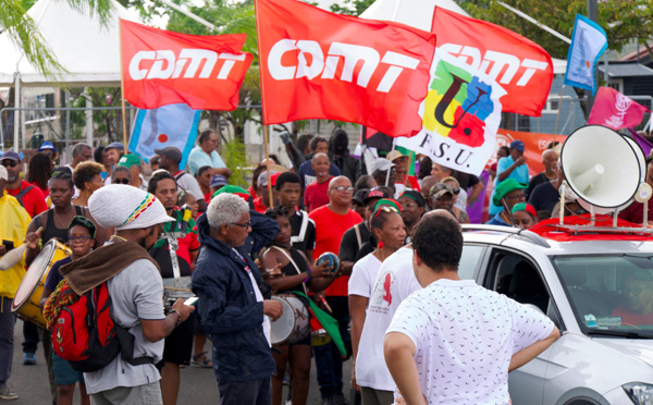 Chlordécone: manifestations en Martinique et à Paris pour demander "justice" et "réparation"