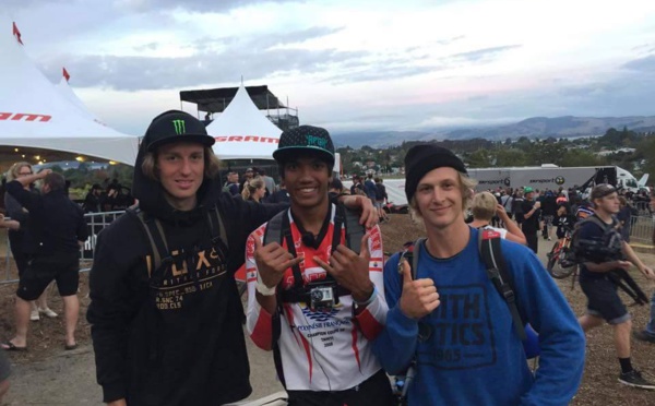 VTT « Downhill »: Temarii Buillard dans la cour des grands