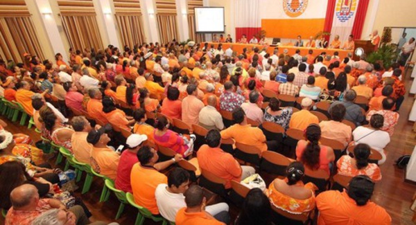 Nuihau Laurey et Lana Tetuanui sanctionnés, le Tahoera'a doit confirmer jeudi les exclusions