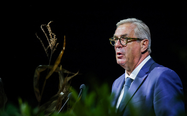 Décentralisation: les départements en colère face à la menace de leur suppression