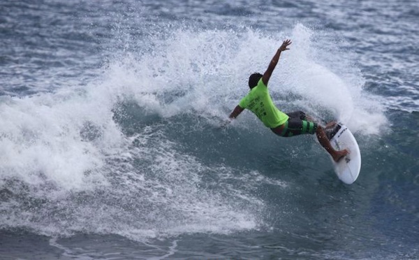 Papara Surf Festival 2015 : 3 Tahitiens qualifiés pour les quarts de finale du Pro Junior.