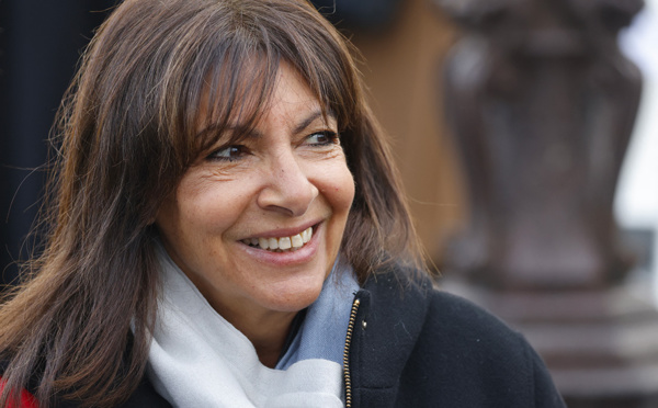 Le voyage d'Hidalgo en Polynésie "régulier" selon la commission de déontologie