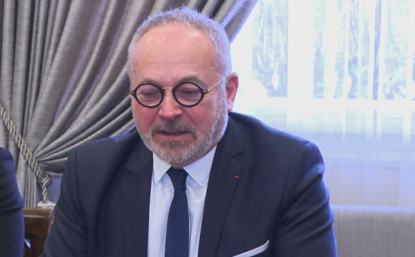 Sénateur mis en examen: l'accusatrice sort du silence, la pression monte sur Joël Guerriau