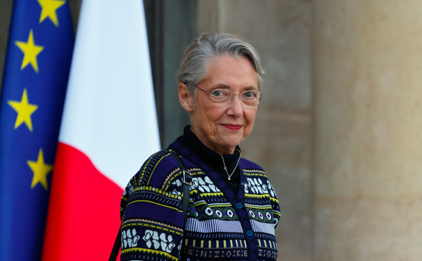 Borne souhaite un texte de loi sur le grand âge "avant l'été"