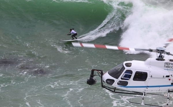 The Ultimate Waterman NZ : Georges Cronsteadt et Manoa Drollet dans un documentaire produit par Red Bull.