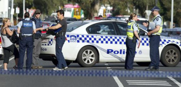 Australie: la police arrête deux hommes soupçonnés de préparer "des actes terroristes" à Melbourne