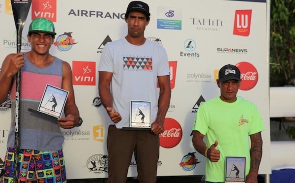 Air France Paddle festival : Georges Cronsteadt, Bruno Tauhiro, Lorenzo Bennett et Annabel Anderson au TOP.