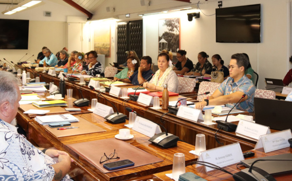 ​Brotherson recule sur la loi fiscale