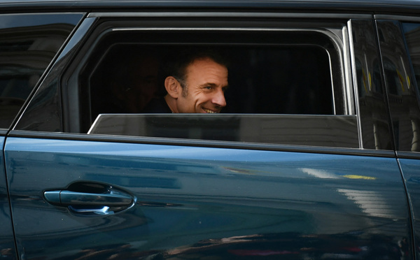 Macron lance la voiture électrique à 100 euros par mois pour les plus modestes