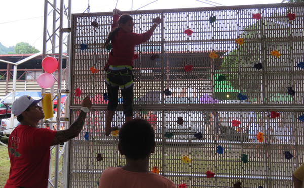 Une fête de Noël pour tous les enfants de Moorea