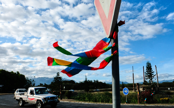 Nouvelle-Calédonie: le corps électoral réformé par voie constitutionnelle, les élections reportées