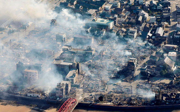 Japon : 48 morts et d'immenses dégâts après un monstrueux séisme